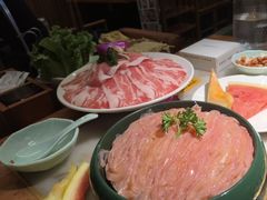 -巴渝瓦肆重庆鲜火锅(宝龙环湖店)