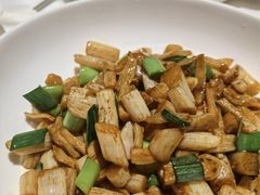 卜豆角炒藕尖-漓江又一軒·广西菜·桂林米粉(梅林店)