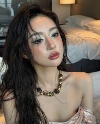 -明天见·化妆造型工作室