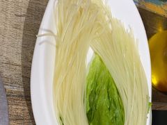 -鸡遇虾煲干锅火锅(小寨金莎店)