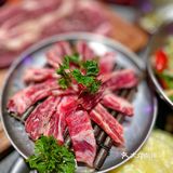 屯儿里不能错过的宝藏烤肉店，比脸大的牛排一定要试试！