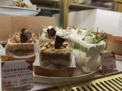 碧根果咖啡戚风蛋糕-夏朵餐厅(丁香店)