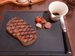 -恰餐厅及酒吧 CHAR Bar & Grill (北京丽都皇冠假日店)