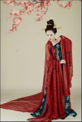 -盘子女人坊古装写真摄影(厦门总店)