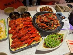 -肥肥虾庄·金牌油焖大虾(首义路店)