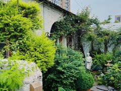 -Jo's Garden