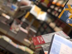 -西西弗书店&矢量咖啡(凯德晶萃广场店)