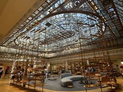 -乐蓬马歇百货公司(Rive Gauche)