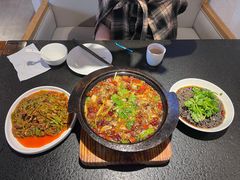 -万重锦·人文川菜馆(骡马市店)