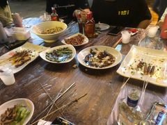 -亮亮烧烤(万松园店)