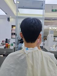 -首脑美发沙龙
