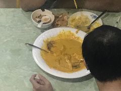咖喱虾蟹-家利美食店