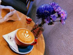 热拿铁-W CAFE(甜爱路店)