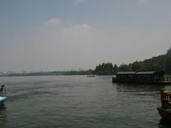 android_upload_pic-西湖游船