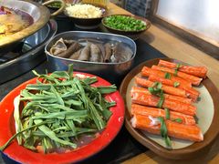 -王婆乔鲜鱼自助火锅(蜀汉路店)