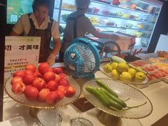 -涨巢·潮玩水疗局
