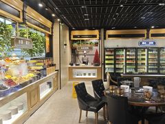 -川骄海鲜自助(王府井奥莱UP TOWN店原世界之花店)