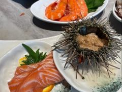 -雍容荟帝王蟹活龙虾展台自助(IFS黑金店)