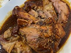-巷子深菜馆·津门肘子(滨海店)