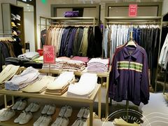 -URBAN REVIVO(北京斯普瑞斯奥特莱斯店)
