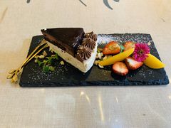 -Rabbit Cafe私房西餐甜点咖啡(栖霞路店)