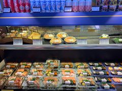 面包甜点陈列柜-争鲜回转寿司(金桥家乐福店)