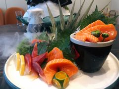 -鼎泰亨·海鲜牛肉餐厅(滨江店)