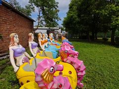 -上海日海酒店-停车场