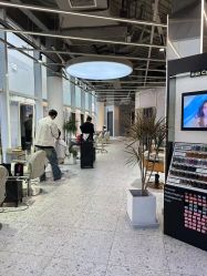 -PE SALON 