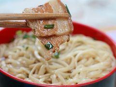 -岳四孃老面馆(四川师范大学狮子山校区桂苑店)