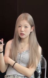 -IU潮牌·SALON