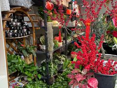 -何兮花店·气球派对鲜花店(马桥银春路万科城店)