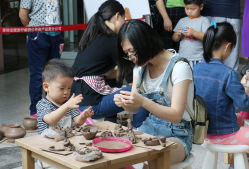 -素能手工陶艺馆·陶艺diy·亲子游乐(深圳书城·中心城店)