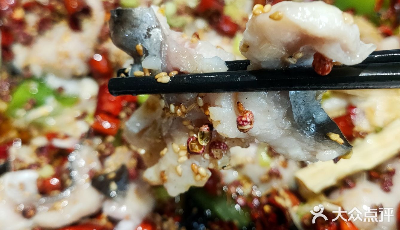 没有刺的鱼吃起来真方便！