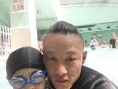 -虹桥河滨花园会所游泳馆