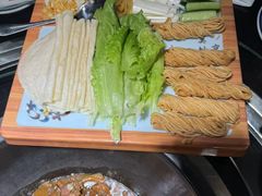 -挂旗柴锅鸡(蚌山区嘉年华店)
