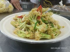 -俭寨大盘鸡·缸子肉·小公鸡·新疆菜(云通店)
