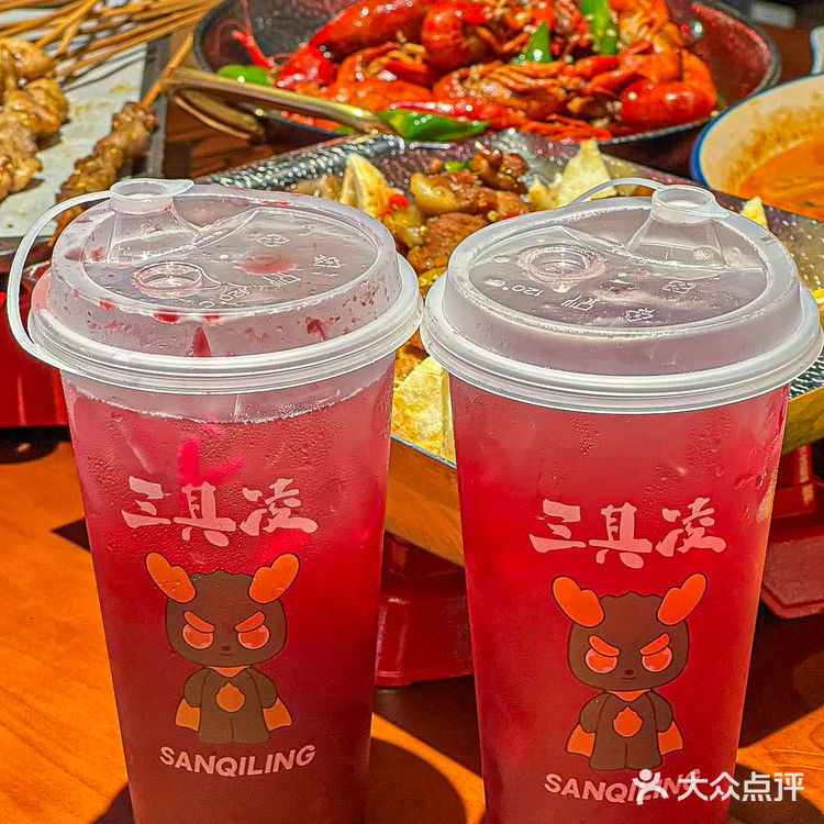 又开始搞事情啦！解锁烧烤工场店😋