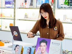 -潘多拉眼镜·蔡司依视路明月(潘家园店)