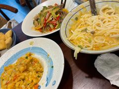 酸木瓜炒牛肉-紫滇源云南生态菜(丹凤街店)
