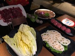 吊龙-牛焱·贵州黄牛肉火锅(城西银泰店)