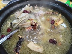 -濠轩阁特色生蚝火锅(水湾路店)