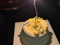 -théATRE CAKE 茶聚场(环球金融中心店)