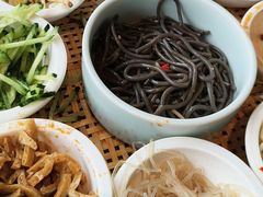 -包整·丝娃娃(一览甲秀楼风景店)