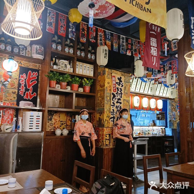 最近店里有抽盲盒的活动，39.9元可以抽盲盒一个