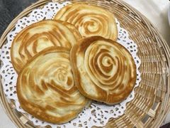 摩登粑粑-蔼若春.传承云南菜(金碧公园店)