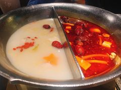-湊湊火锅·茶憩(新中关购物中心店)