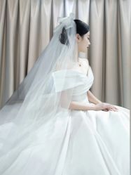 -衣贝姿婚纱礼服馆