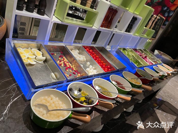 富力万达文华酒店·海鲜自助自助调料区图片