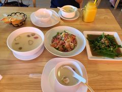 -J Daeng Seafood